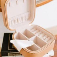 Joia Organizer